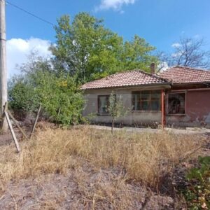 Attractive Single-Storey House with Garden Near Gorna Oryahovitsa
